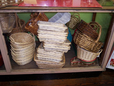 Olivia J's Pantry & Old Oak Candles