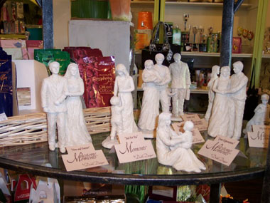 Olivia J's Pantry & Old Oak Candles