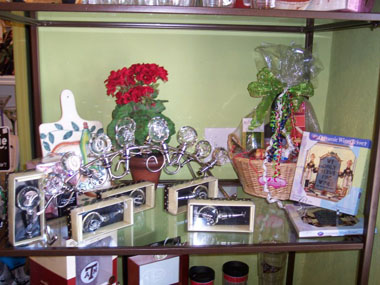 Olivia J's Pantry & Old Oak Candles