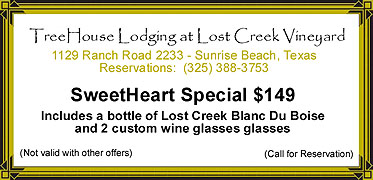 TreeHouse Lodging at Lost Creek Vineyard